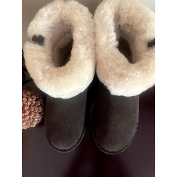 Bearpaw ABBY Shearling Lined Brown Suede Ankle Boot Sz 8 - Picture 2 of 15